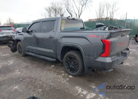 2022 Toyota Tundra Sr5 z USA, uszkodzony, nr VIN 5TFLA5DB5NX014395